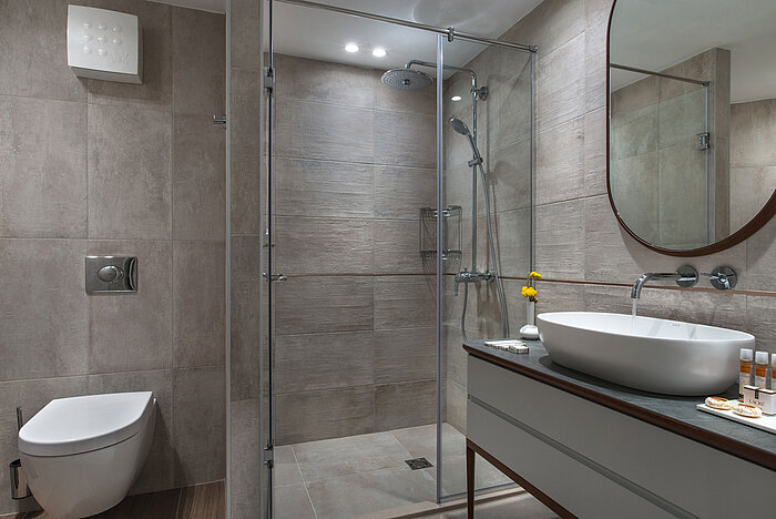 Deluxe bathroom Deluxe bathroom | Maritim Hotel Amelia Albena Resort