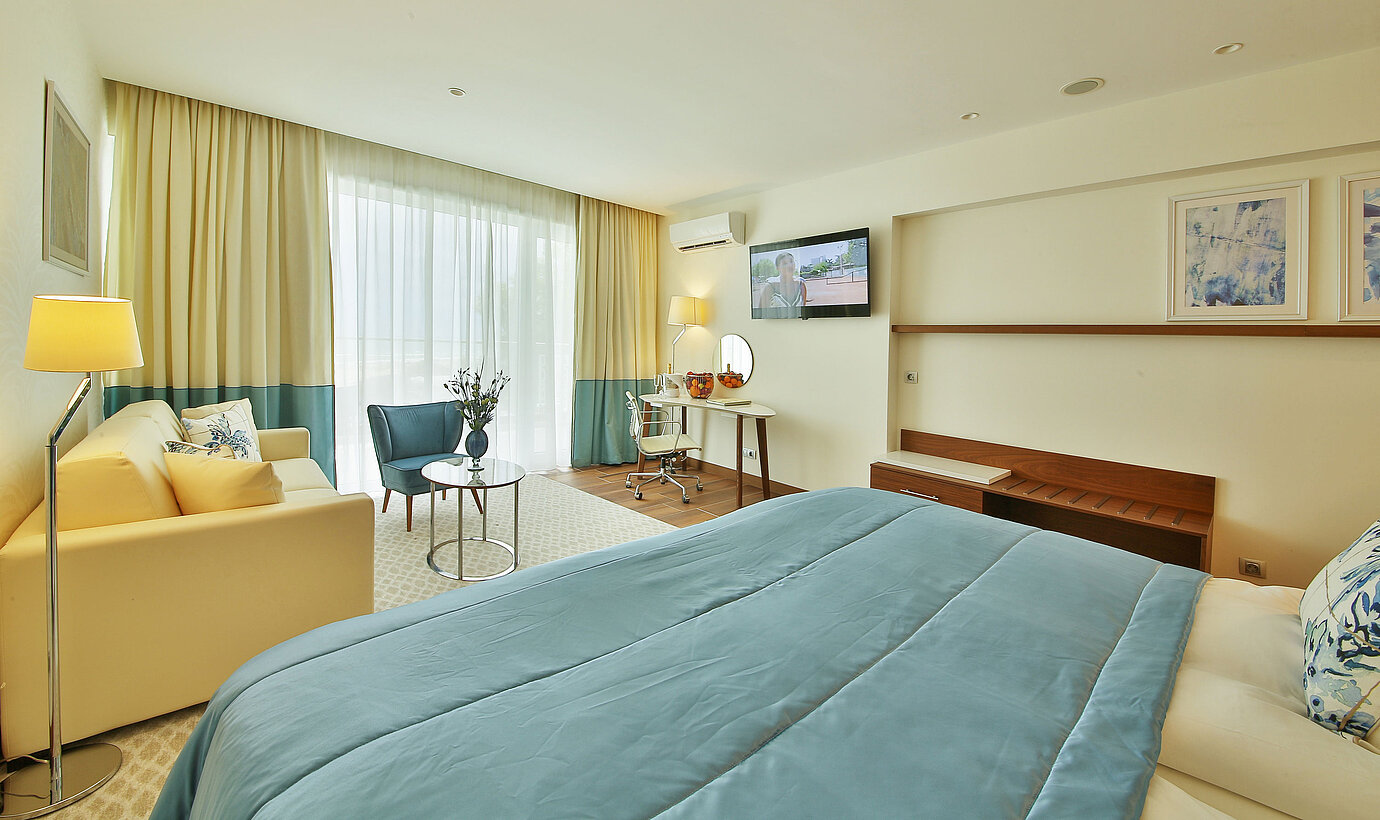 Deluxe room  Deluxe room | Maritim Hotel Paradise Blue Albena